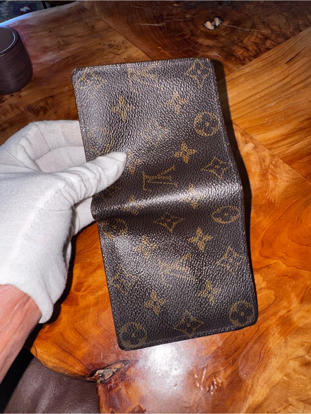 Louis Vuitton's men's monogram canvas bifold wallet, vintage - Picture 6 of 17